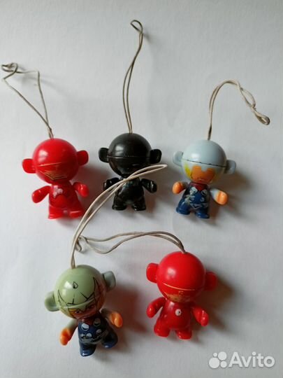 Брелки супергерои marvel киндер сюрприз