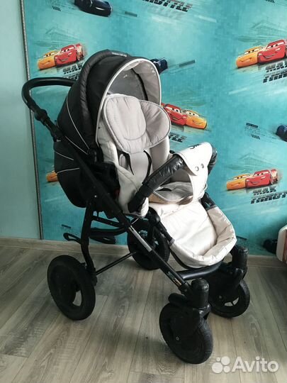 Продам коляску Zippy 3 в 1
