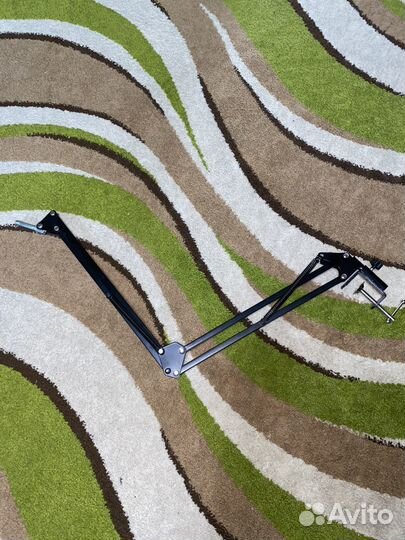 Стойка для микрофона настольная