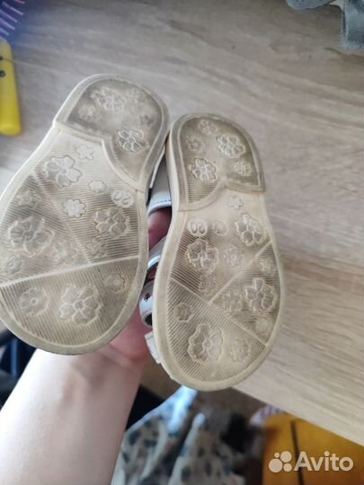 Сандалии для девочки