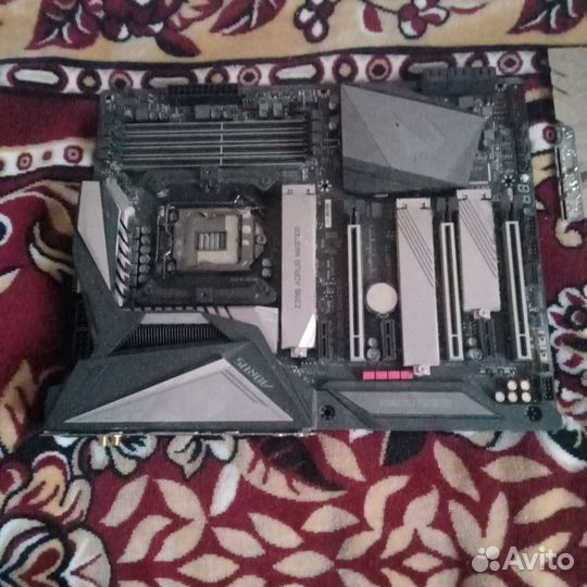 Материнская плата Gigabyte Z390 Aorus Master