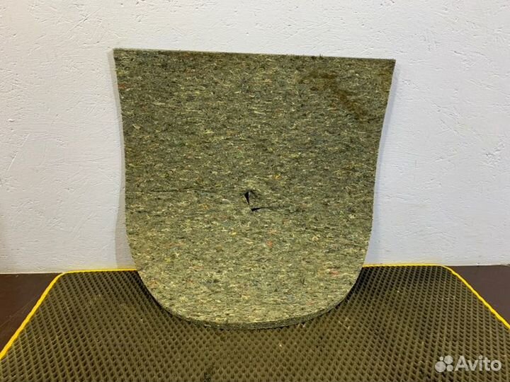 Шумоизоляция пола задняя Renault Arkana