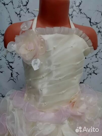 Платье нарядное