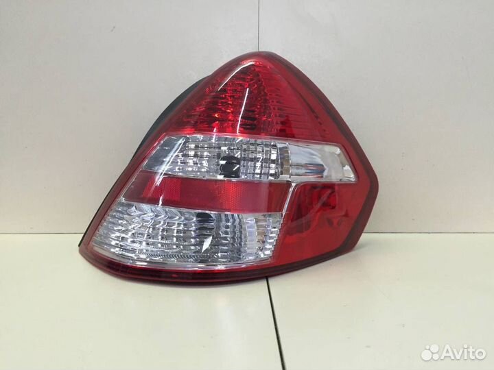 Фонарь задний правый Nissan Tiida C11 2007-2014