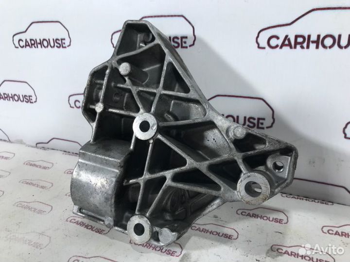 Кронштейн генератора Volkswagen Tiguan 1.4 CAV