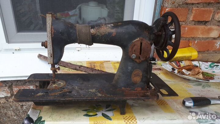 Швейная машинка