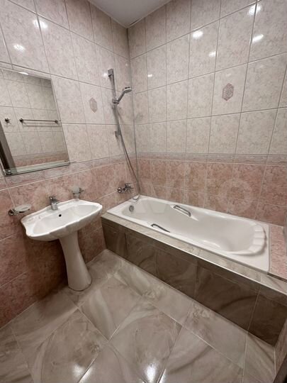 4-к. квартира, 108,7 м², 3/4 эт.