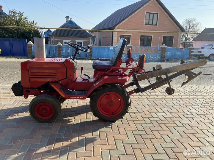 Мини-трактор КУРГАНМАШЗАВОД КМЗ-012, 1996