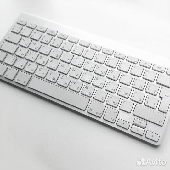 Беспроводная Bluetooth-клавиатура Apple A1314