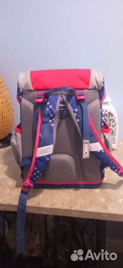 Школьный рюкзак