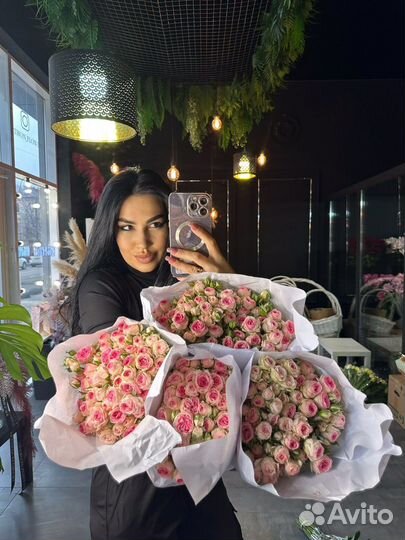 Букет кустовых роз