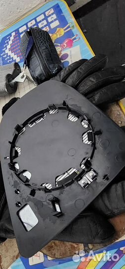 Зеркальный элемент