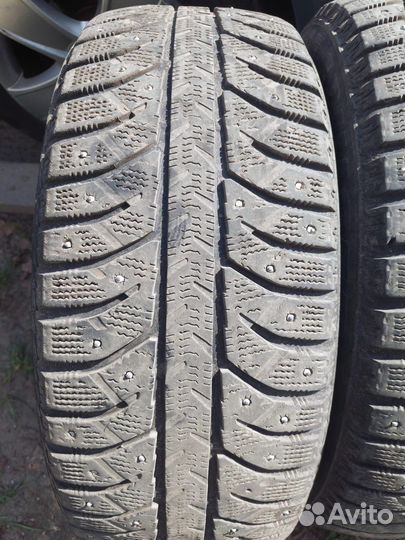 Bridgestone Ice Cruiser 7000 205/55 R16
