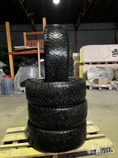 Nokian Tyres Hakkapeliitta 8 SUV 225/60 R17 103T