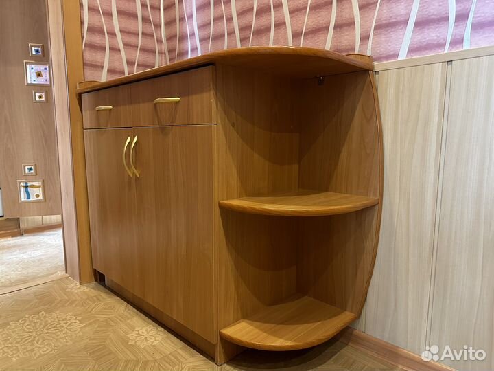 Тумба с ящиками