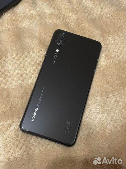 HUAWEI P20, 4/128 ГБ