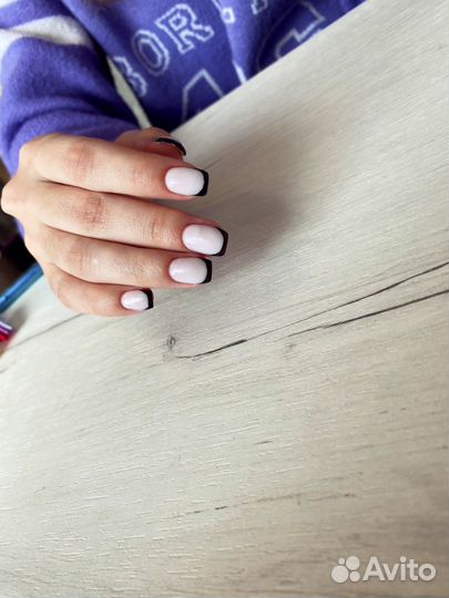 Маникюр с покрытием гель-лаком