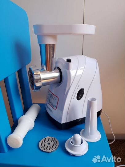 Мясорубка StarWind SMG2481