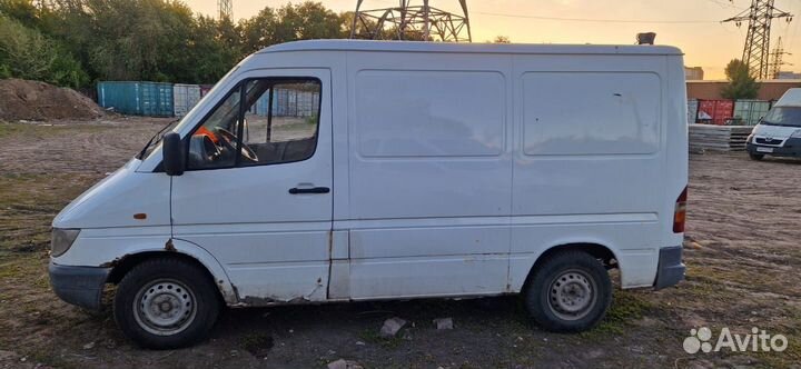 Mercedes-Benz Sprinter 2.2 МТ, 2002, 300 000 км