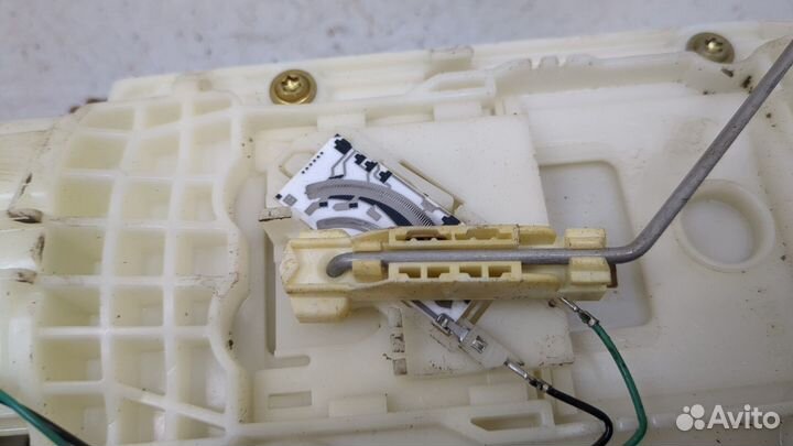 Насос топливный электрический Volkswagen Golf 4