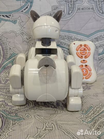 Робот-пес, умный друг,собака