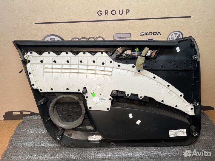 Правая передняя карта Skoda Superb 2