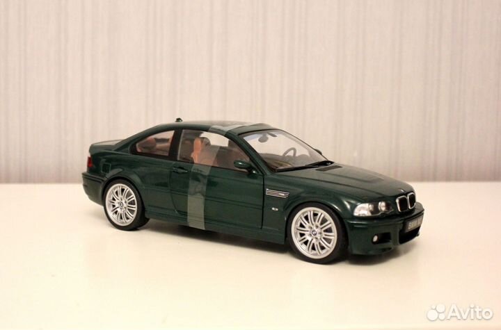1:18 BMW M3 (E46) 2000 Solido green