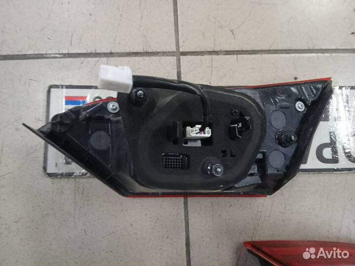 Фонарь левый Тойота Камри 70 Toyota Camry 70
