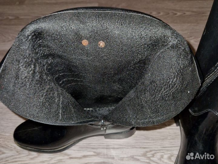 Резиновые сапоги