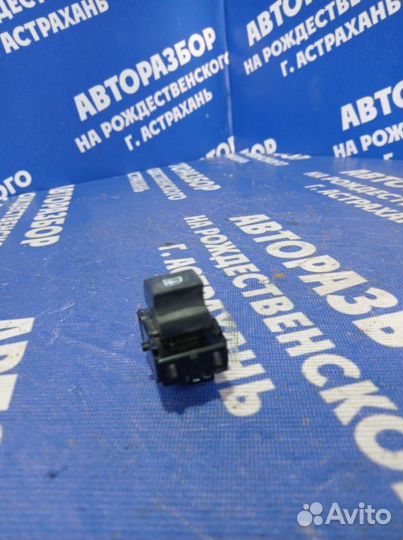 Кнопка стеклоподъемника Renault Megane 3 хэтчбек