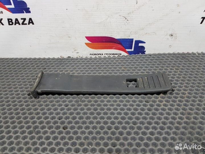 Крепление заднего крыла