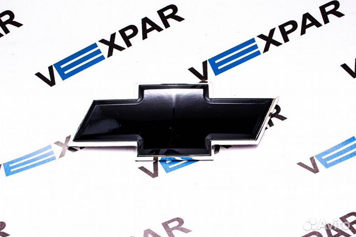 Шильдик Chevrolet Niva / Эмблема Шевроле Нива на р