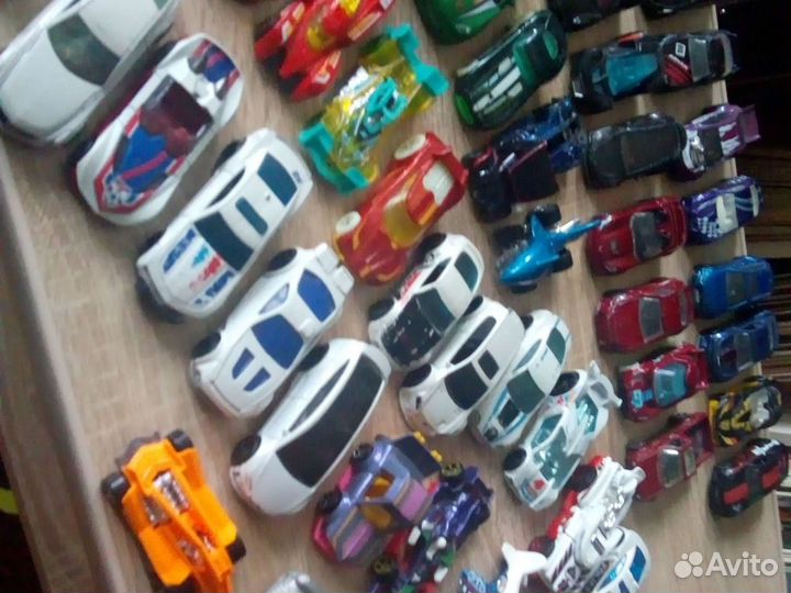 Hot wheels машинки