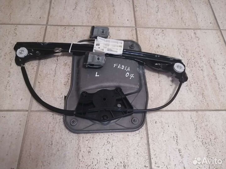 Стеклоподъемник Skoda fabia 07