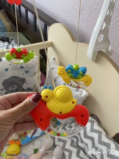 Мобиль на детскую кроватку