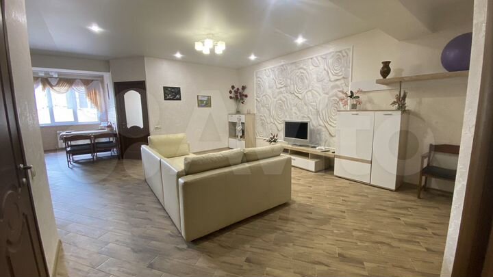 3-к. квартира, 95 м², 1/5 эт.