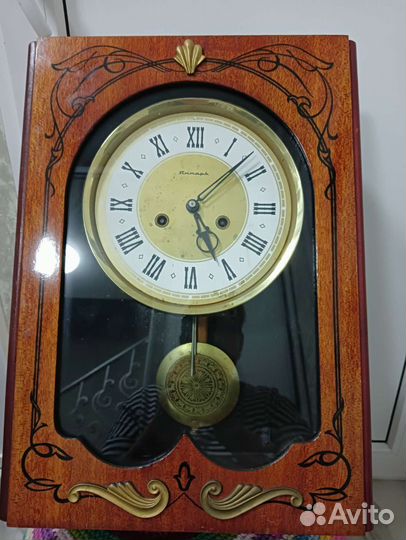 Часы Янтарь