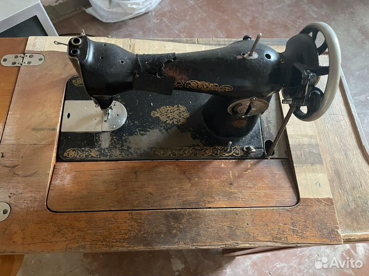 Швейная машина подольская