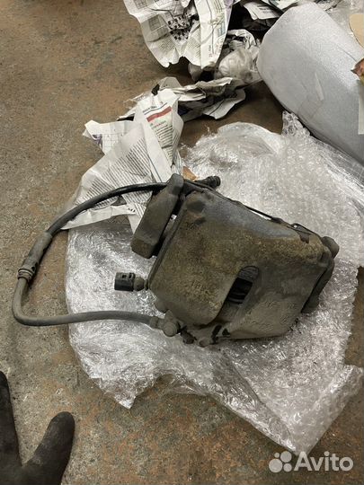 Супорта передние в сборе vag под диск 312