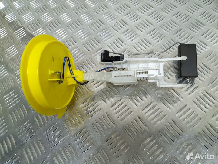 Б/У Датчик уровня топлива Шкода Суперб