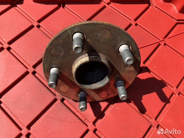 Ступица передняя левая Lexus LS 4 2007 89543-30260