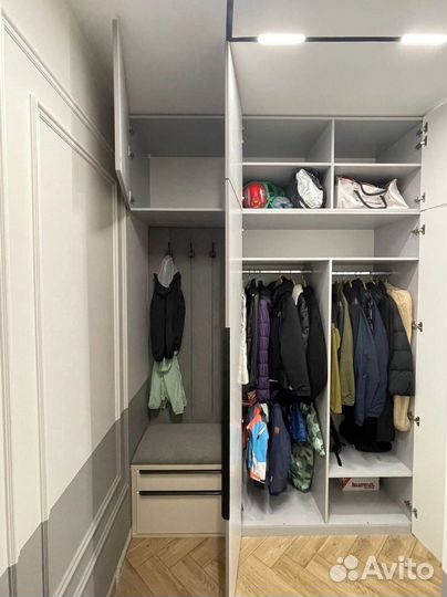 Шкафчик для ванной