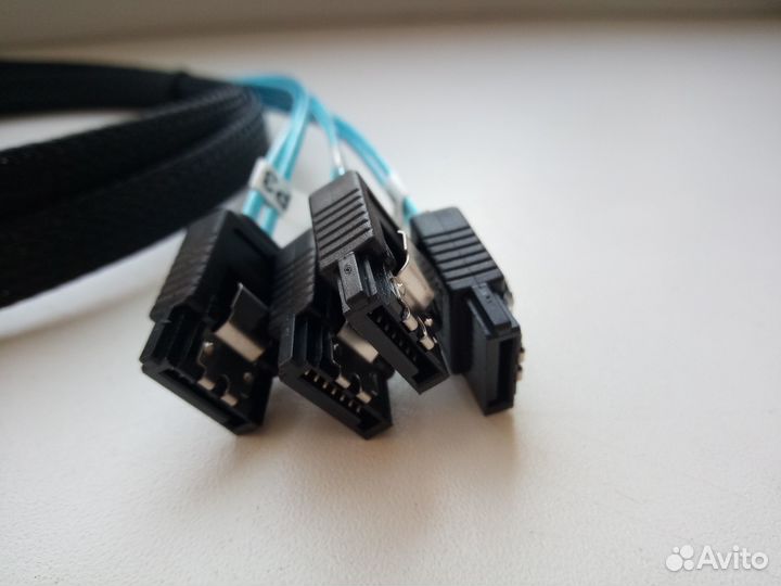 Raid Контроллеры LSI SAS 9260-8i с акб и кабелями