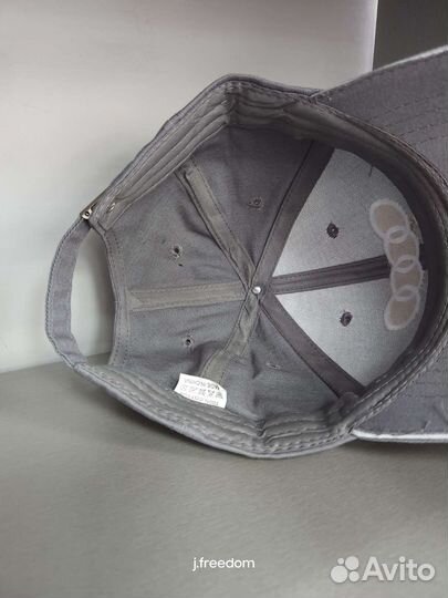 Кепка бейсболка Audi серая