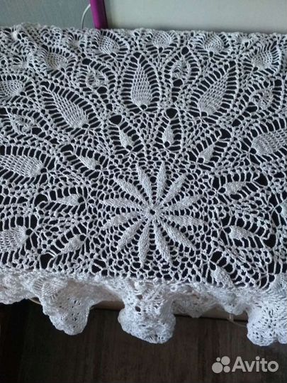 Вязаная скатерть крючком
