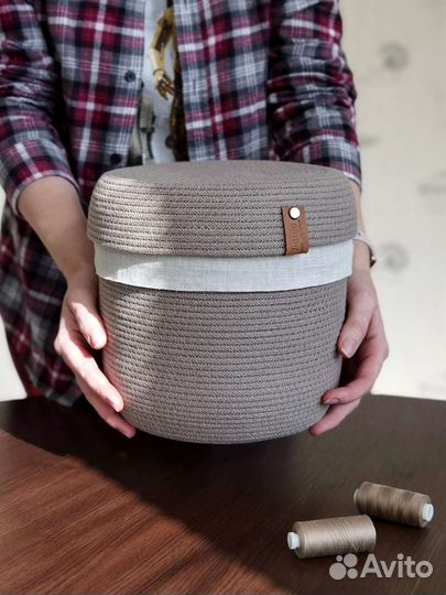 Корзина с крышкой, хлебница, сухарница