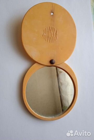 Косметика и сувениры из СССР