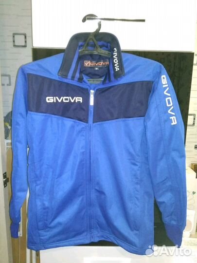 Спортивный костюм Givova новый