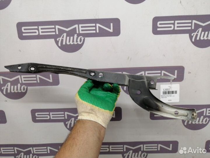 Кронштейн замка капота Toyota Camry XV40 2006