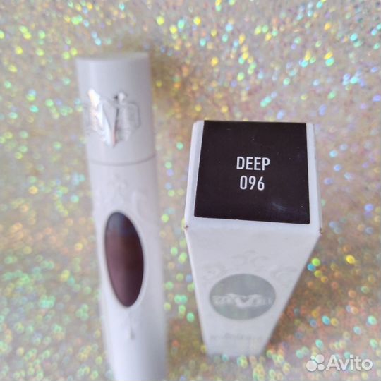 Жидкая пудра Kat von d 096